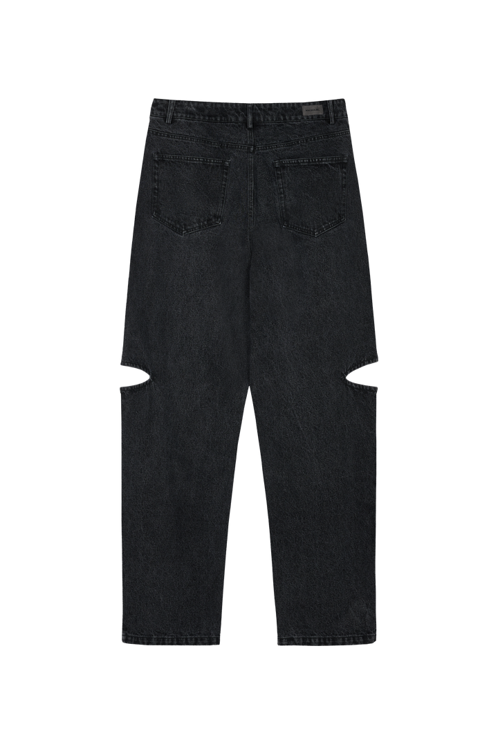 Produktaufnahme: Rückansicht schwarze Jeans mit Cut-Out Details aus der Welcome Blakk Collection