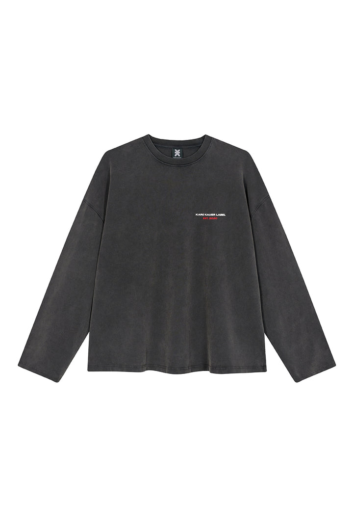 Longsleeve Memories Freisteller, Vorderansicht, schwarze Waschung, kleiner Print vorne, verkürzte Länge