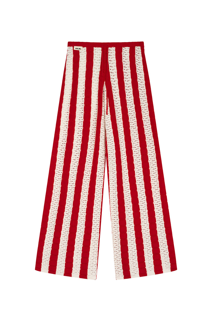 Knit Pants Striped Red, Freisteller Vorderansicht, weite Strickhose mit rot-weißem Streifenmuster