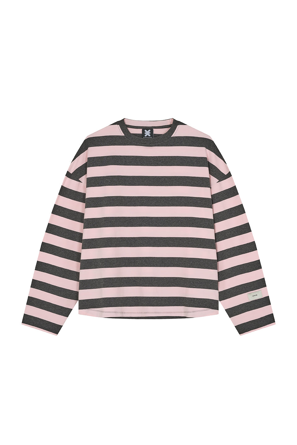 Pyjama Set Striped, Freisteller frontal, rosa-grau gestreiftes Longsleeve mit Rundhalsausschnitt und Weblabel