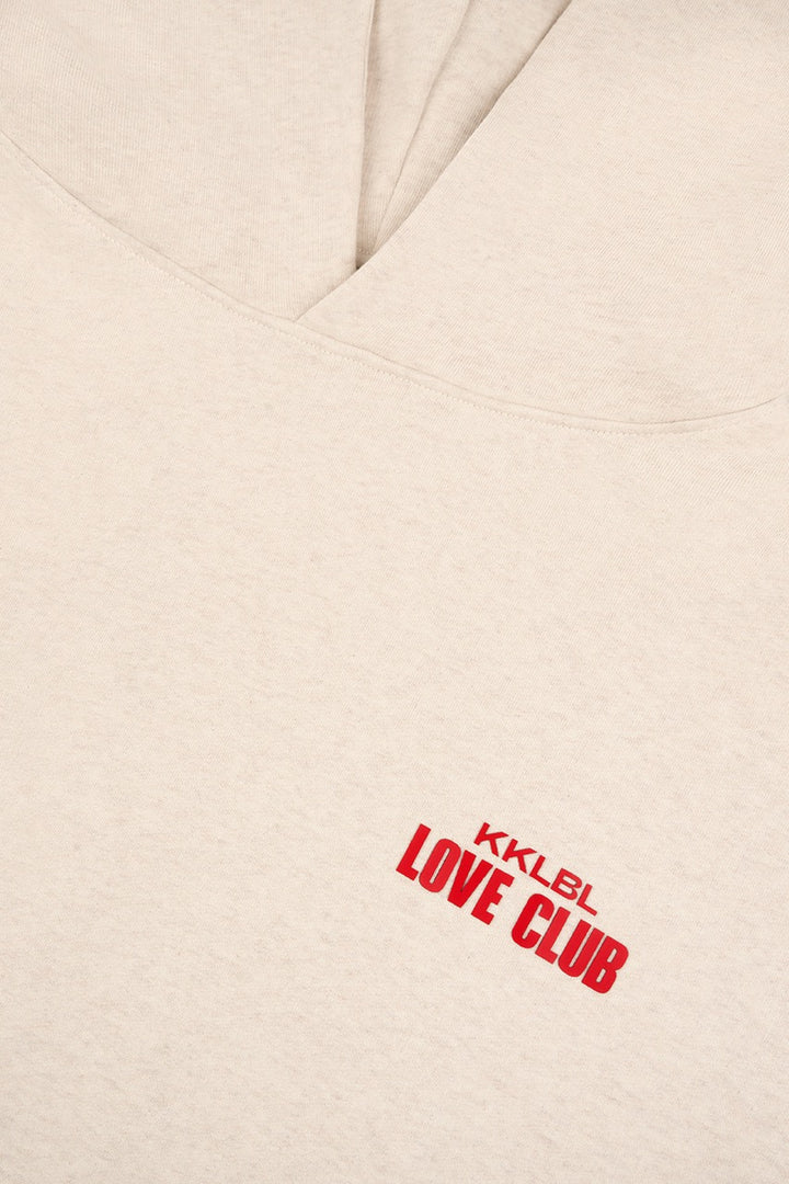 Hoodie Love Club, Detailfreisteller Love Club Rubber Print in Rot, beiges Sweat-Material, KKLBL-Schriftzug