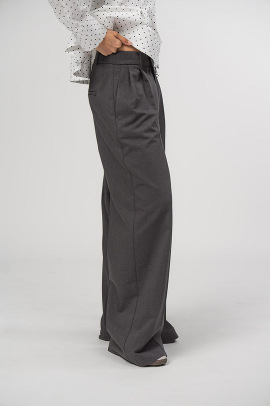Bild von Woven Pants Dark Grey  aus Story 526 Kollektion