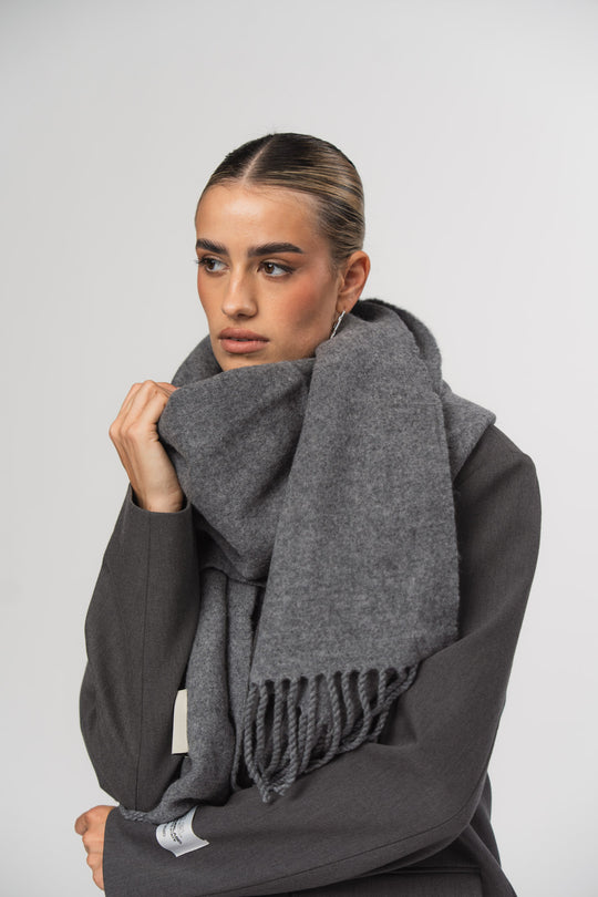 Alternative Ansicht von Scarf Darkgrey  aus Story 526 Kollektion