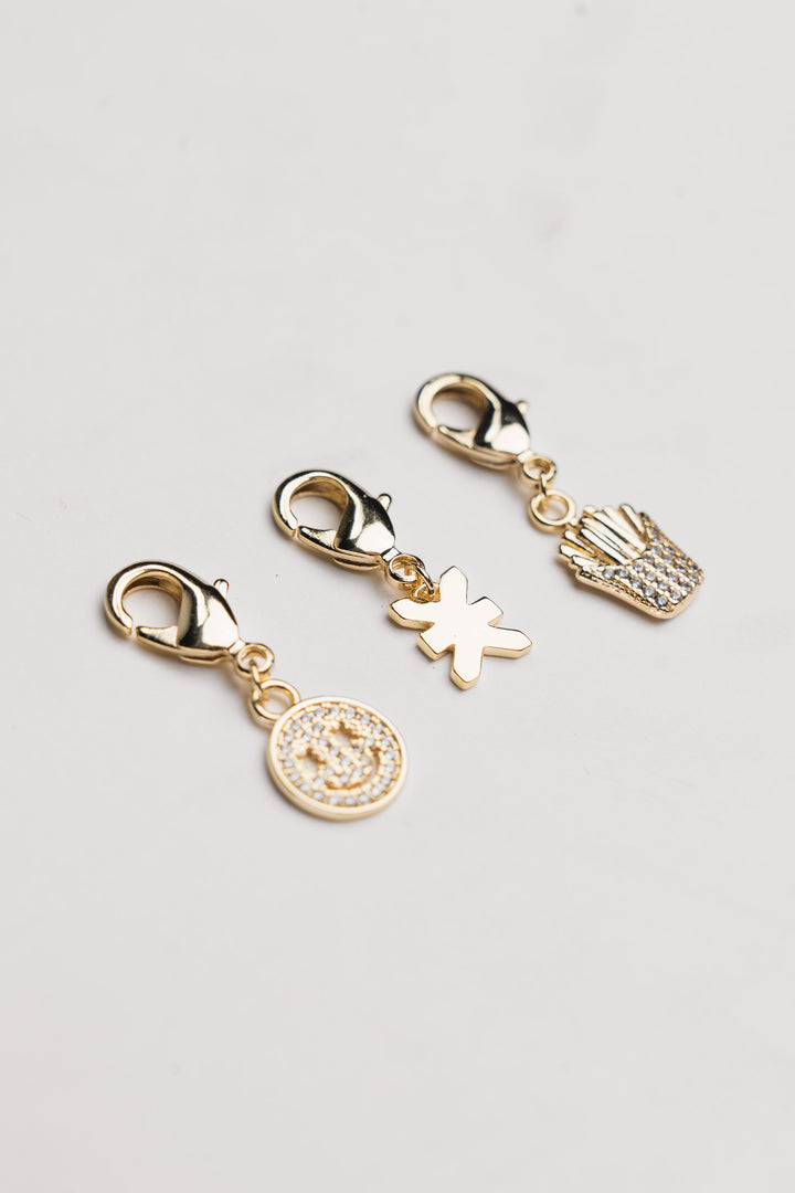 Charm Set Gold Freisteller, drei goldene Charms einzeln, Smiley, Pommes-Frites und KKLBL-Logo mit Karabiner