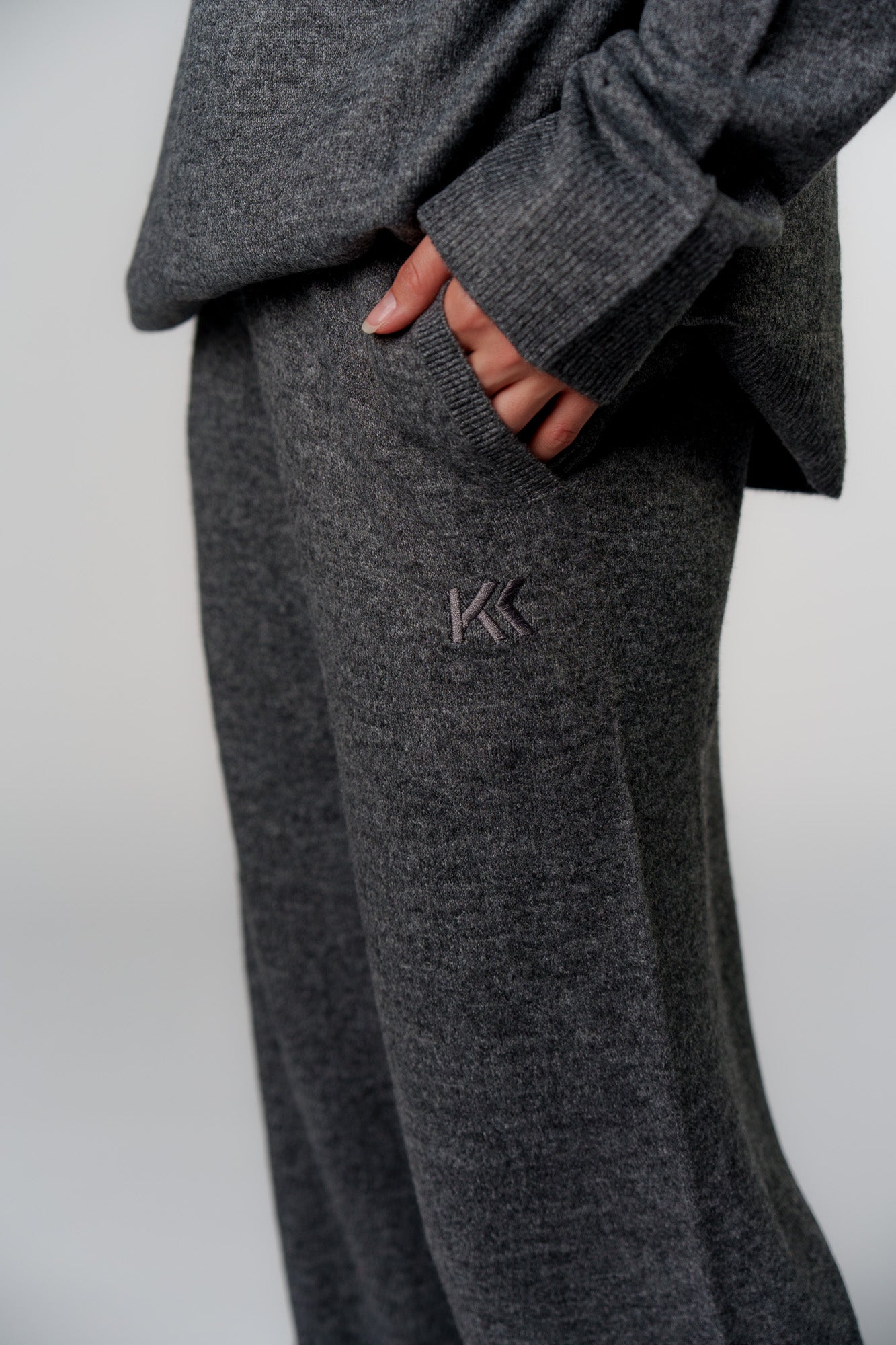 Knit Pants Dark Grey