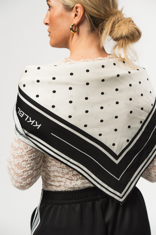 Bild von Satin Scarf Dots Offwhite  aus The dot. Kollektion