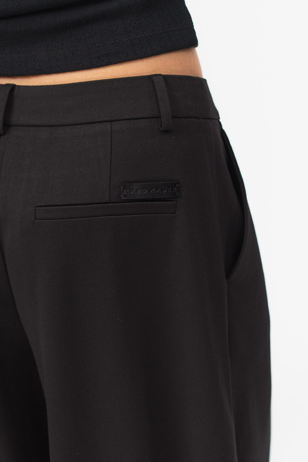 Barrel Woven Pants Black