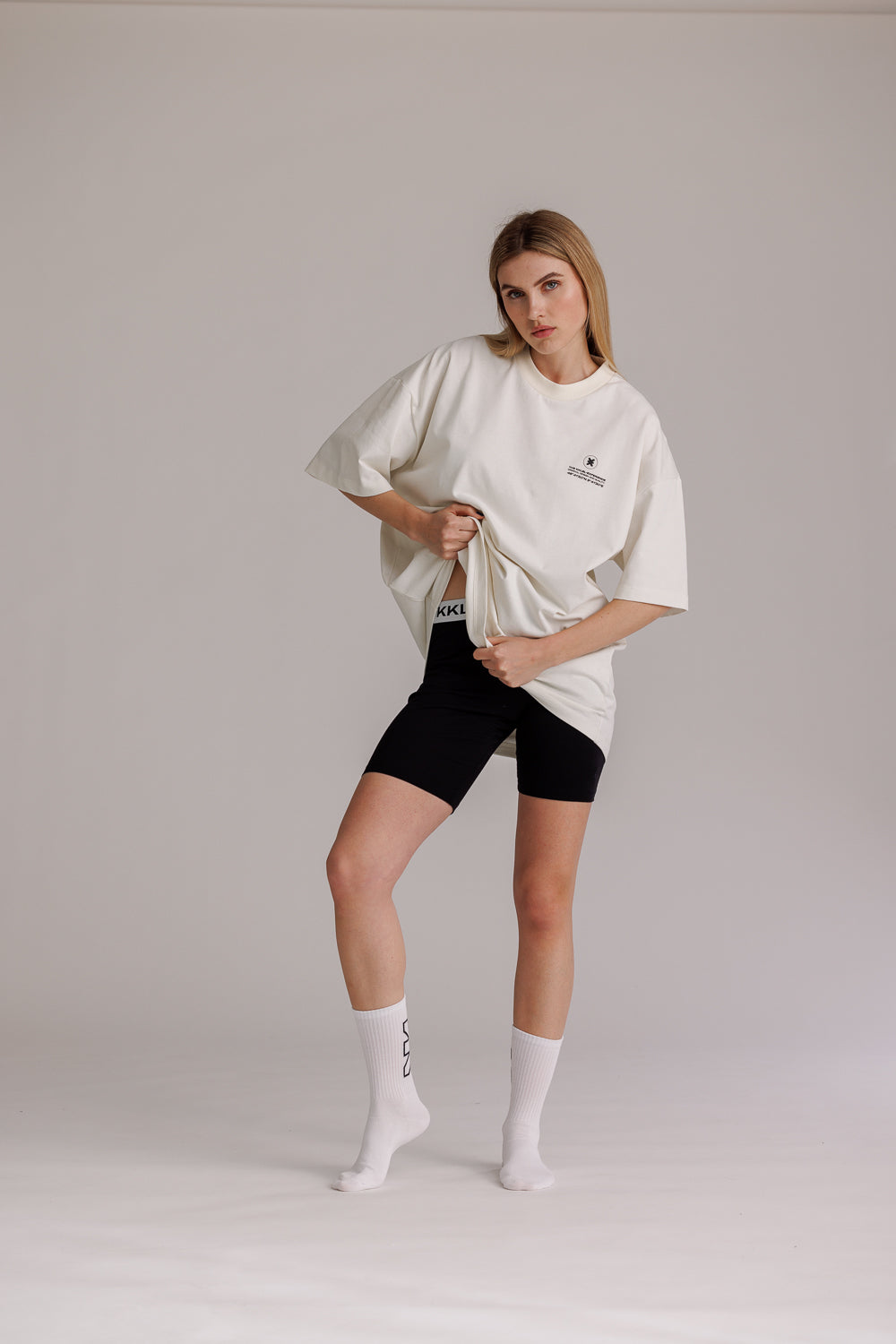 Store T-Shirt Number White