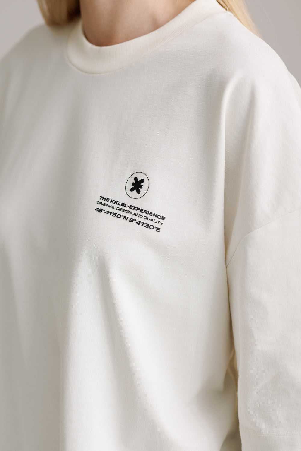 Store T-Shirt Number White