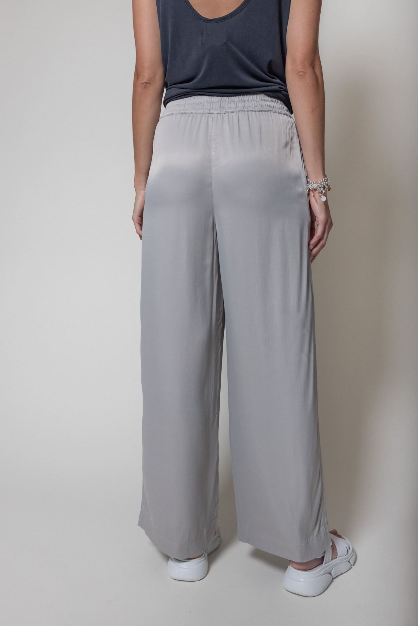 Kara Pants Satin Grey